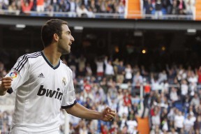 WTT新加坡大满贯：国乒包揽五项冠军 世乒赛前展现统治力